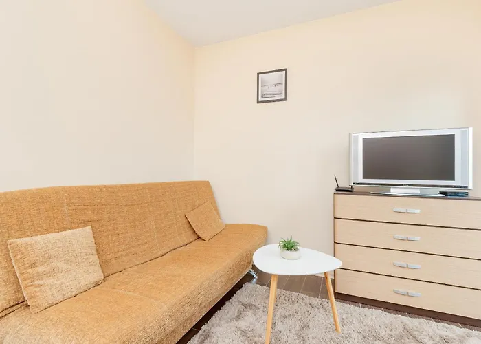 Wakacyjny Apartament Z Parkingiem 500 M Od Plazy By Noclegi Renters